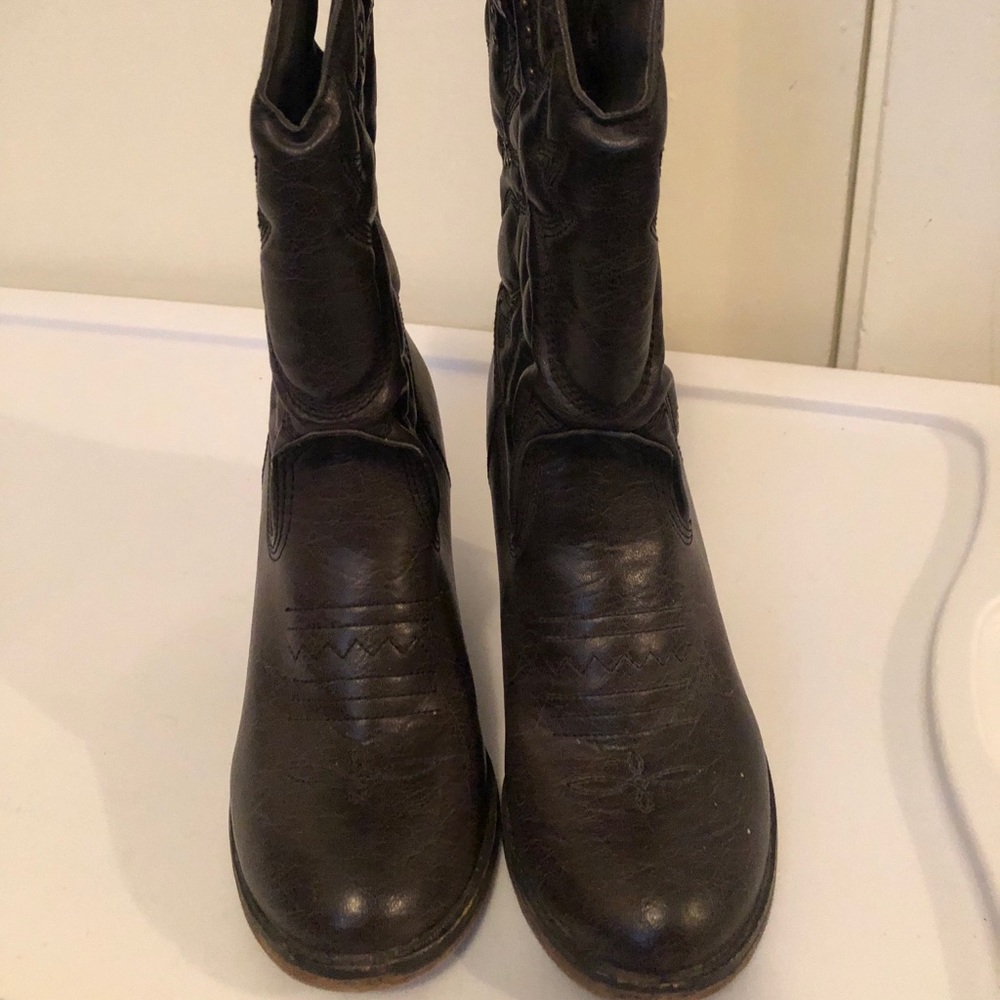 Brown cowboy boots
